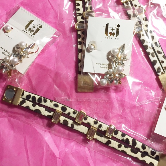 T&J Designs Jewelry - ALMOST SOLD OUT 💎Printed and Crystal Bracelet 💎 T&J Designs Jewelry - ALMOST SOLD OUT 💎Printed and Crystal Bracelet 💎
