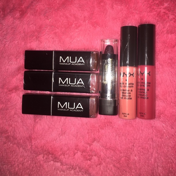 Sold ✅ - Picture 2 of 3