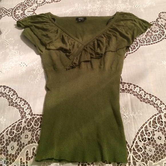 Green sweater top