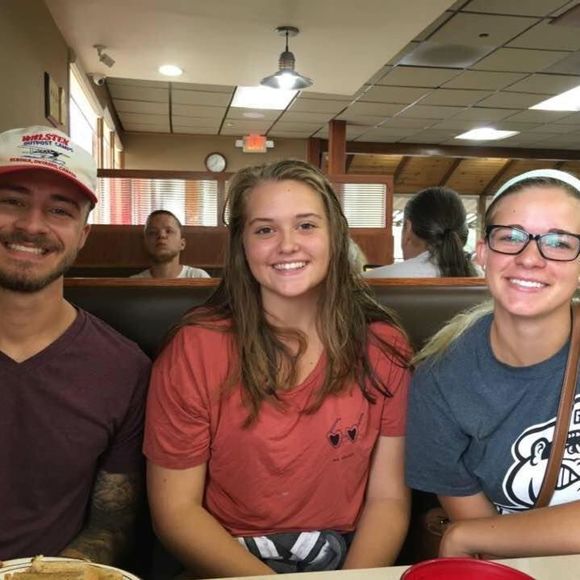 Meet your Posher, Brock