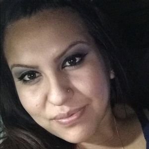 Meet your Posher, Rocio