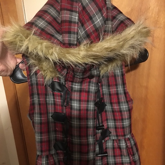 Juniors vest