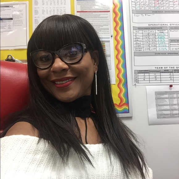 Meet your Posher, Deborah - Picture 1 of 1