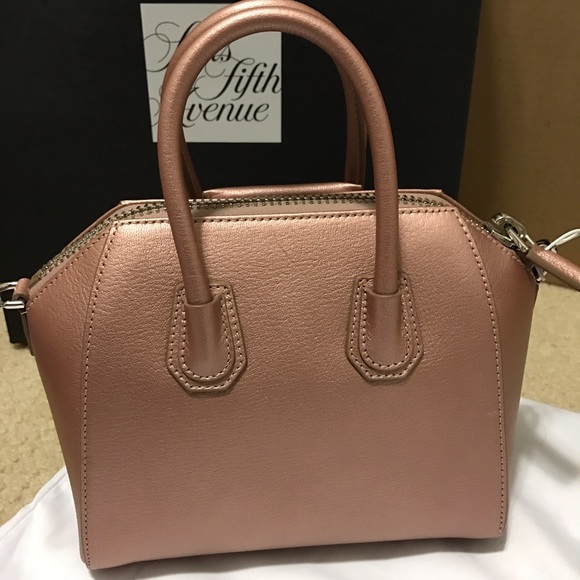 Mini Givenchy Antigona in Metallic - Picture 2 of 4