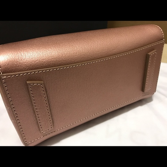 Mini Givenchy Antigona in Metallic - Picture 3 of 4