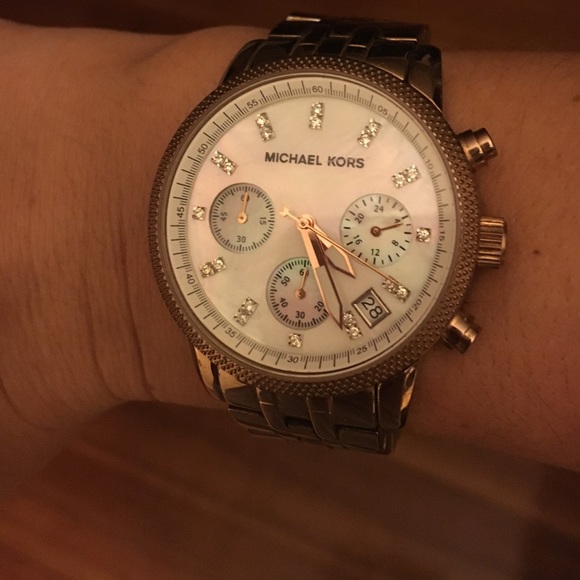 Michael Kors Rose Gold Watch main image 2
