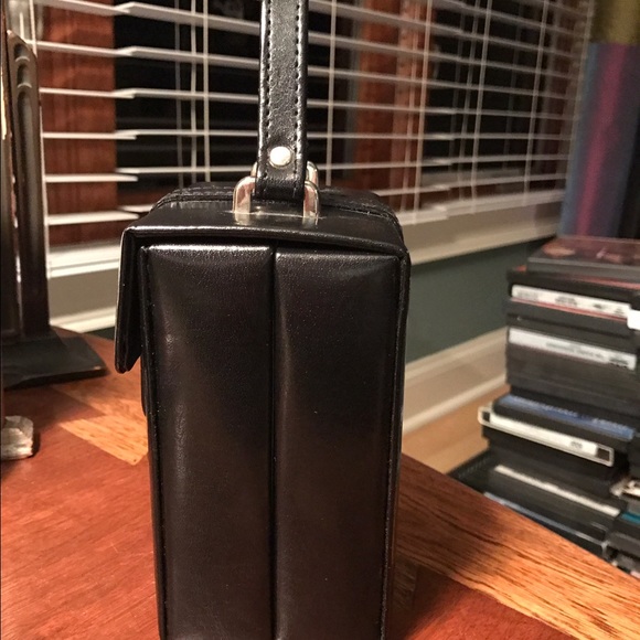 Travel jewelry box