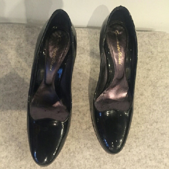 Gianvito Rossi classic black patent pumps sz 37.5 - Picture 2 of 3