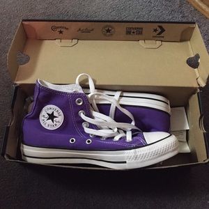NIB Purple Converse!