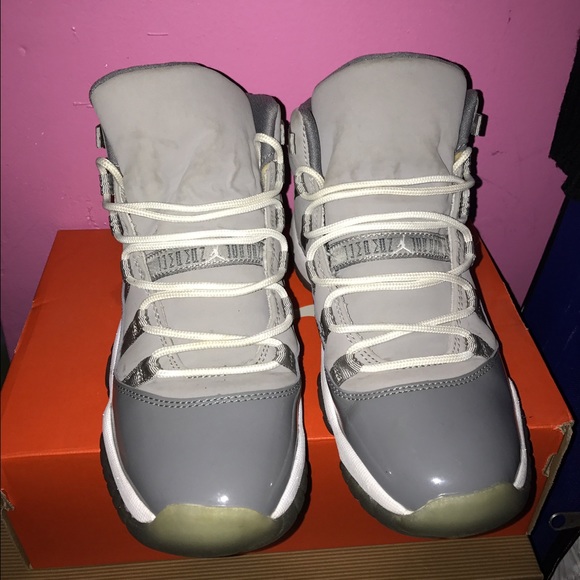 Cool grey 11