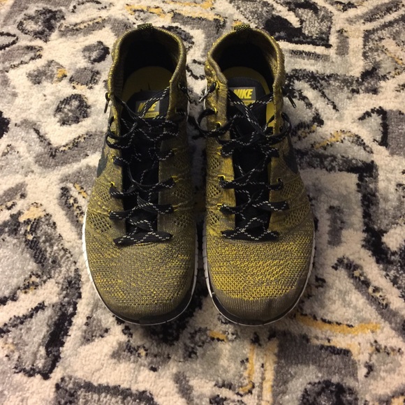 Nike Flyknit Chukka Size 10