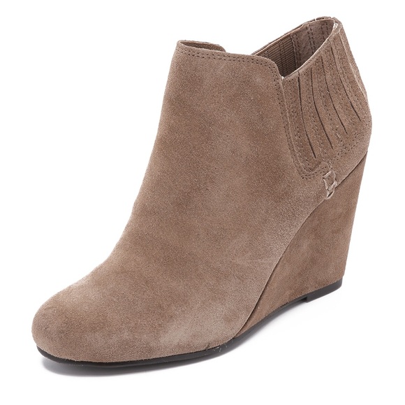dolce vita simone booties taupe