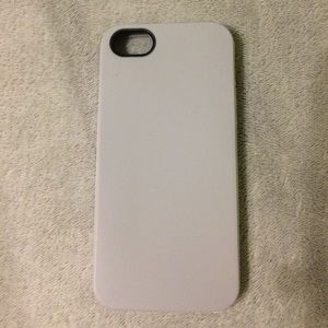 Gray and White iPhone 5/5s case