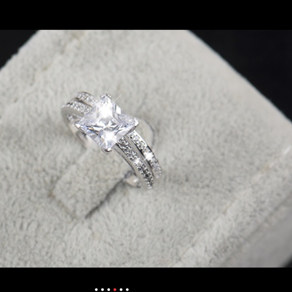 (Size 7) solid  925 silver engagement ring set - Picture 3 of 4