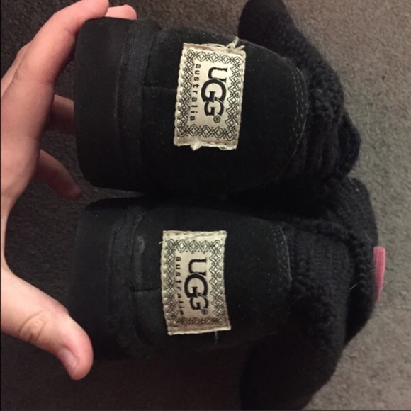 Knit Button Uggs!