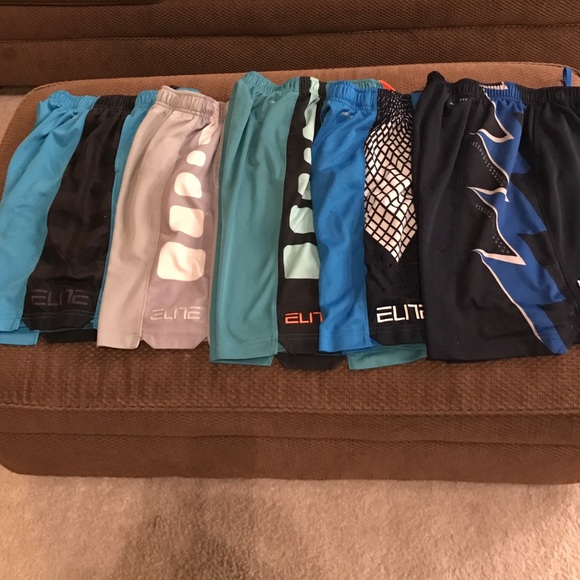 Five pairs of Nike Elite shorts youth small
