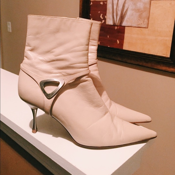 Soft Cream Booties