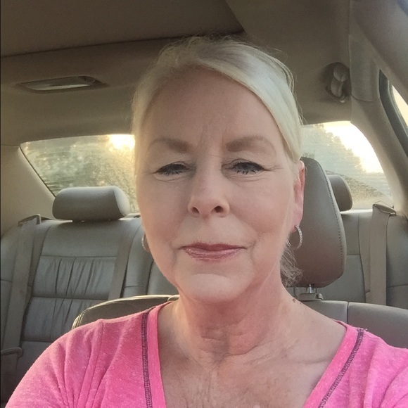 Meet your Posher, Kris - Picture 1 of 1