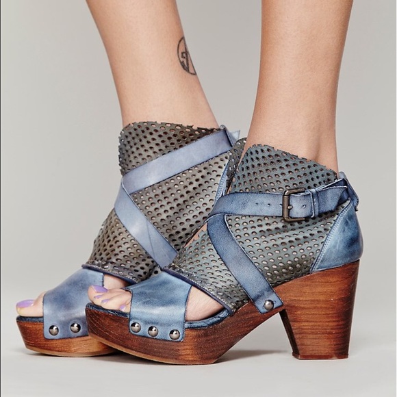 🎉LAST PAIR🎉NEW FREE PEOPLE STRAPPY CLOG - Picture 2 of 4