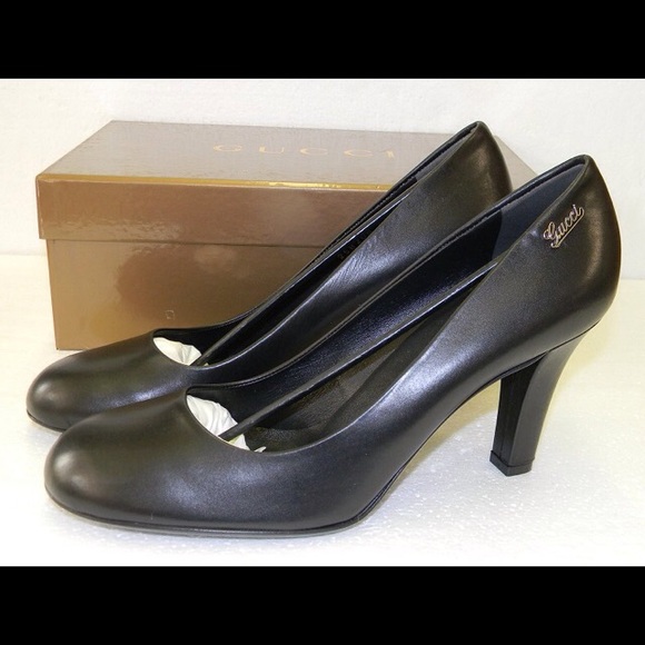 100% authentic Leather NIB Gucci Shoes
