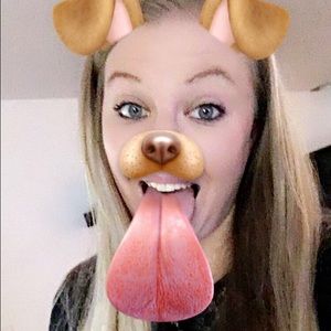 Meet your Posher, Holly