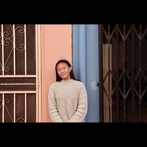 Meet your Posher, Alexia