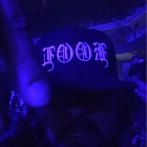 Meet your Posher, Max