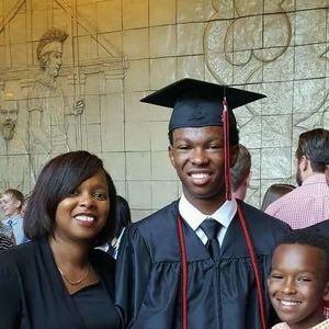 Meet your Posher, Carolyn