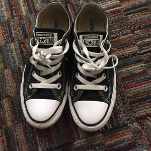 Black converse