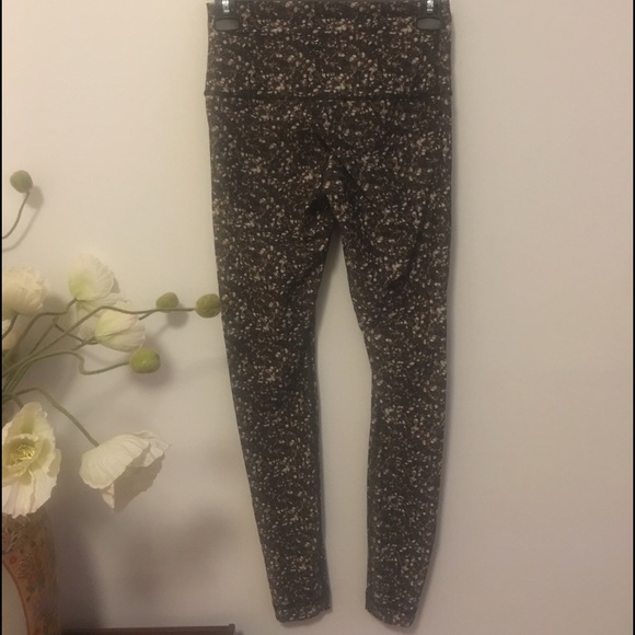 Rare Lululemon Gold Glitter Leggings