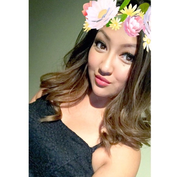 Aloha! 🌸 Meet The Posher. - Picture 2 of 2