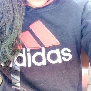 Meet your Posher, Casandra