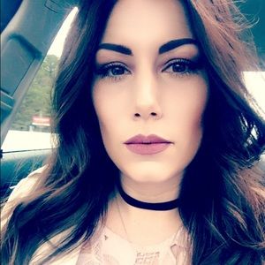 Meet your Posher, Victoria