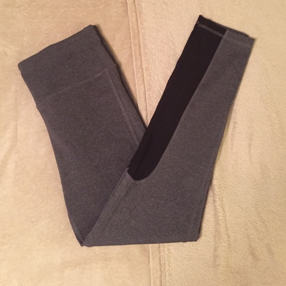 ALO Yoga Pants - Alo Yoga grey full length yoga pants.