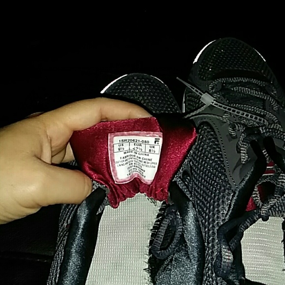 Men's Fila shoes - Picture 4 of 4