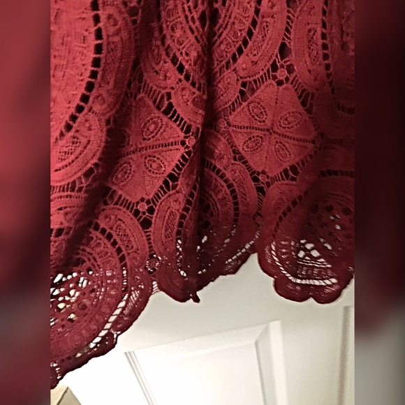 Stunning red lace scalloped dress! LAST ONE - Picture 4 of 4
