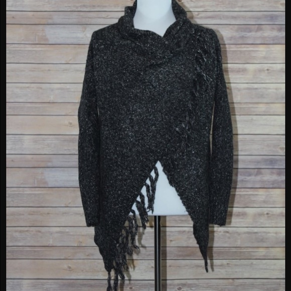 LAST ONE!!!  Dark Charcoal Wrap/Sweater - Picture 1 of 4