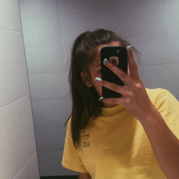 Meet your Posher, Sofia - Picture 3 of 3