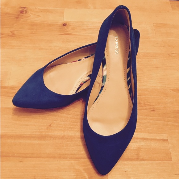 $20 Electric blue flats! Brand new and never worn!