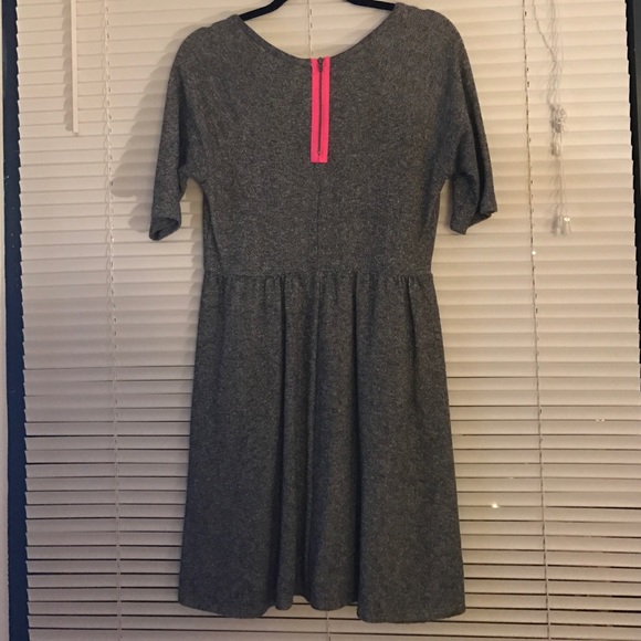 This cute and comfy dress - Picture 3 of 3