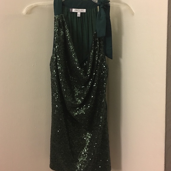 Green sparkly top!