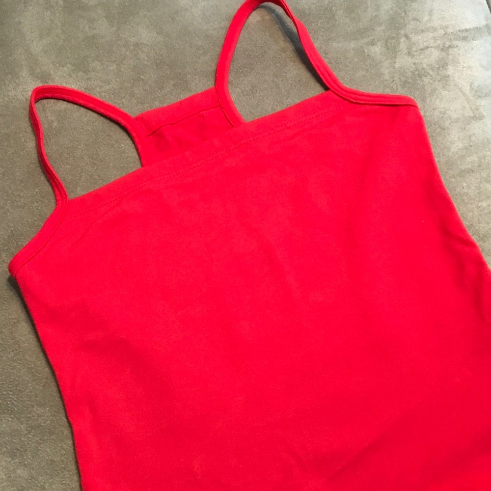 Red cropped tank workout Brazil Lycra EUC Medium