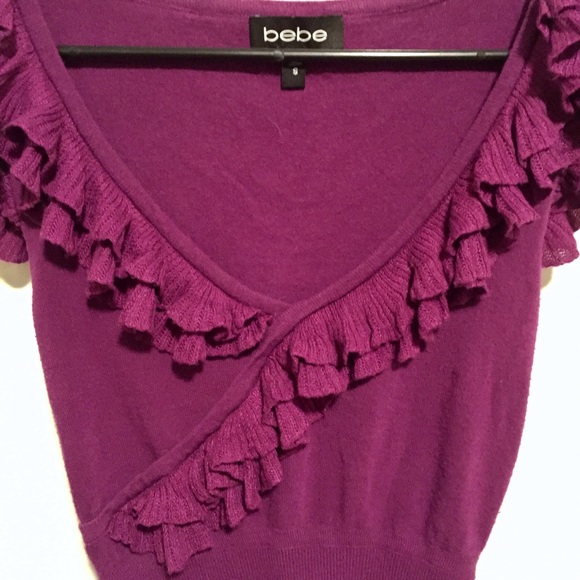 Bebe Ruffle V-Neck Top Size Small - Picture 4 of 4