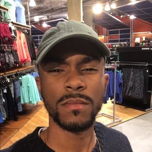 Meet your Posher, Zachary