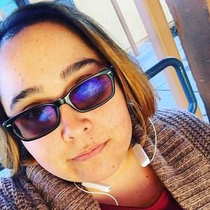 Meet your Posher, Alejandra