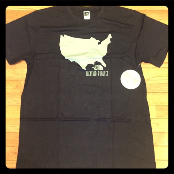 XXL new-with-tags North Face t-shirt