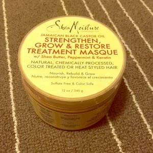 She's Moisture Jamaican Black Castor Oil