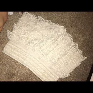 creme flouncy shorts