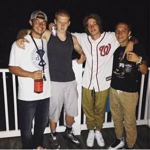 Meet your Posher, Barry