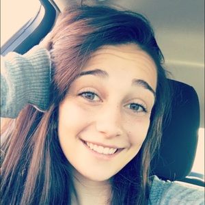 Meet your Posher, Abby